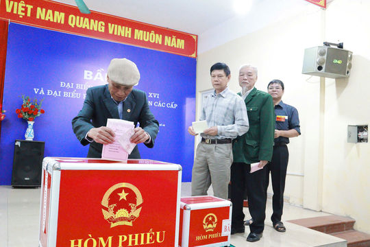 Cử tri Hát Môn nô nức đi bầu cử, nhiều khu vực hoàn thành sớm