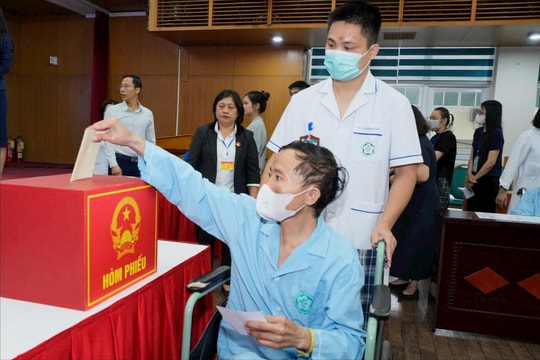 Những lá phiếu gửi gắm niềm tin về nâng cao chất lượng y tế Thủ đô
