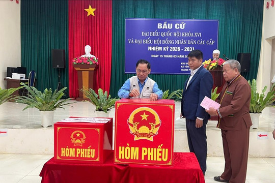 Cử tri Yên Bài nô nức thực hiện nghĩa vụ bầu cử