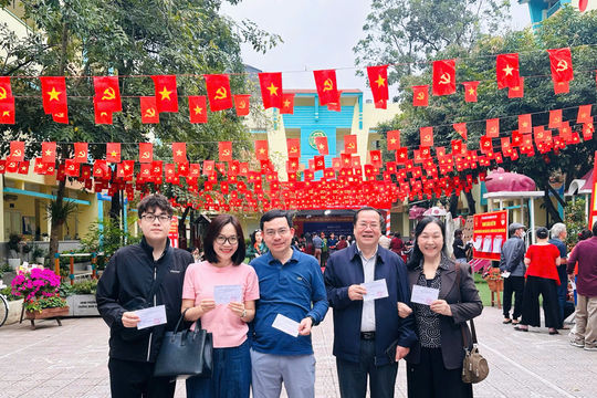 Ngày hội non sông “vui hơn Tết” ở phường Kim Liên