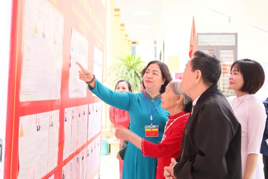 Gần 50.000 cử tri xã Cổ Đô rộn ràng đi bỏ phiếu bầu cử
