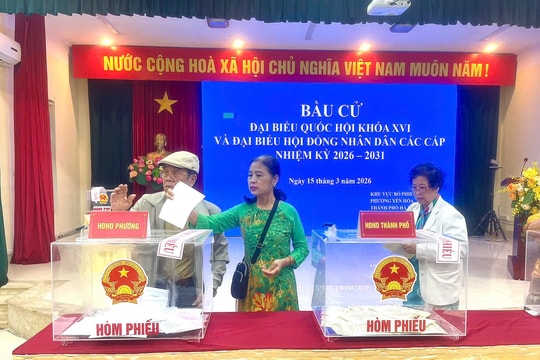 Cử tri phường Yên Hòa háo hức bước vào “ngày hội non sông”