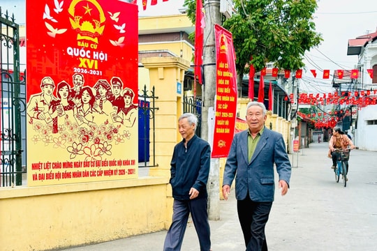 Rộn ràng không khí trước giờ bỏ phiếu tại xã Nam Phù