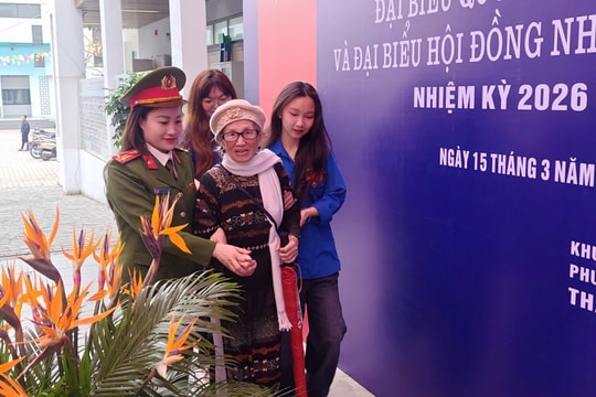 Tuổi trẻ Tây Hồ xung kích phục vụ ngày bầu cử