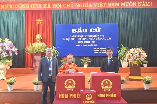 Đến 10h ngày 15-3, hơn 30 triệu cử tri cả nước đã bỏ phiếu bầu cử