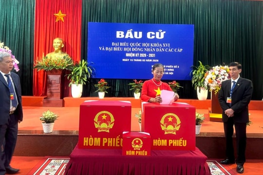 Công tác bầu cử tại phường Việt Hưng diễn ra an toàn, nghiêm túc