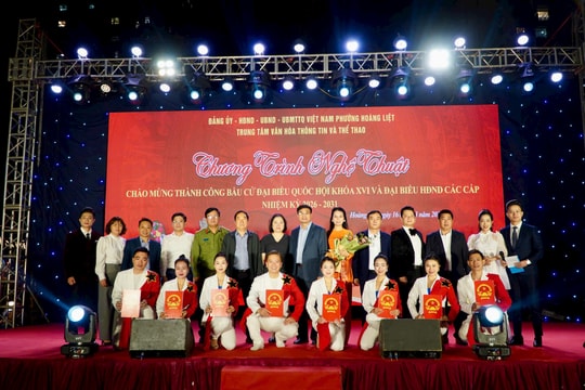 Hoàng Liệt: Hơn 1.000 người tham dự chương trình văn nghệ chào mừng thành công cuộc bầu cử