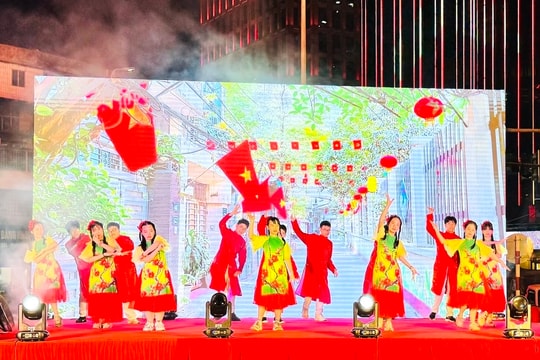 Phường Kim Liên tổ chức chương trình nghệ thuật chào mừng thành công bầu cử