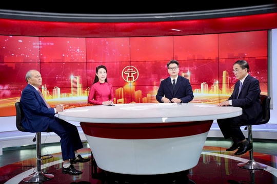 Chương trình Thời sự đặc biệt “Đảng bộ số, chính quyền kiến tạo, doanh nghiệp tiên phong, xã hội đồng thuận”