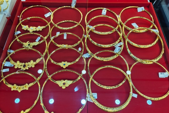Sáng 17-3, giá vàng trong nước giảm nửa triệu đồng mỗi lượng