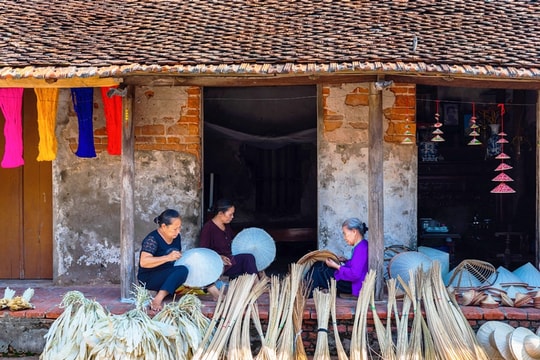 Phát triển làng nghề, cụm công nghiệp gắn với quy hoạch Thủ đô