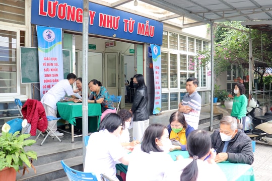 Hàng nghìn người dân Kiến Hưng được khám sức khỏe miễn phí