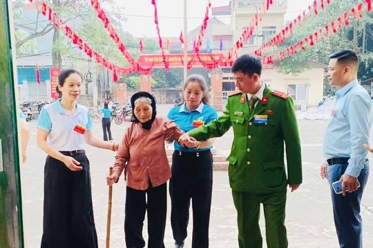 Phụ nữ xã Quang Minh phát huy tinh thần trách nhiệm trong thực hiện nhiệm vụ chính trị