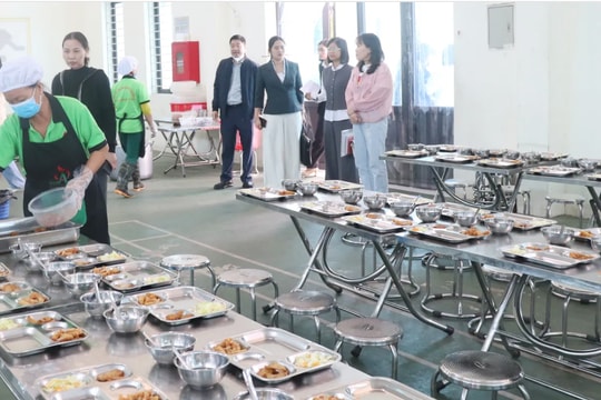 Chế độ dinh dưỡng cho học sinh mùa thi