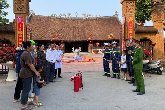 “Chặn” nguy cơ cháy nổ tại các lễ hội Xuân