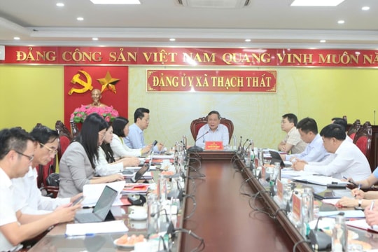 Công bố quyết định kiểm tra đối với Đảng ủy các xã Thạch Thất, Hòa Lạc, Hạ Bằng