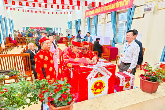 Xã Hưng Đạo công bố danh sách đại biểu trúng cử HĐND xã khóa II, nhiệm kỳ 2026-2031