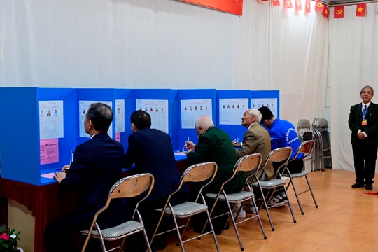 Cầu Giấy: 22 đại biểu trúng cử HĐND phường nhiệm kỳ 2026-2031