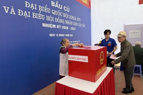 Công bố danh sách 23 người trúng cử đại biểu HĐND phường Ô Chợ Dừa khóa II