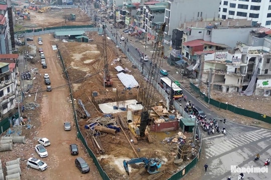 [Podcast] Hà Nội phân luồng giao thông nút giao Nguyễn Chí Thanh - La Thành