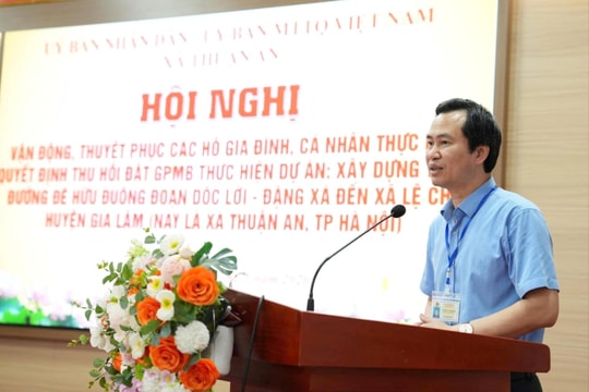 Đối thoại, tháo gỡ vướng mắc trong giải phóng mặt bằng tuyến đê hữu Đuống