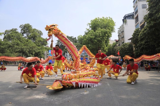Mở đường để văn hóa dẫn dắt phát triển