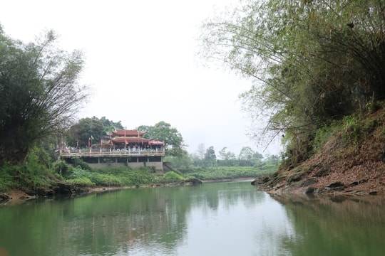 Xuân Mai chủ động ứng phó thiên tai, khai thác hiệu quả tuyến du lịch sông Bùi