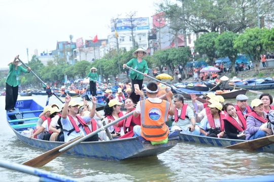 Hương Sơn ghi dấu ấn đẹp trong mắt bạn bè quốc tế