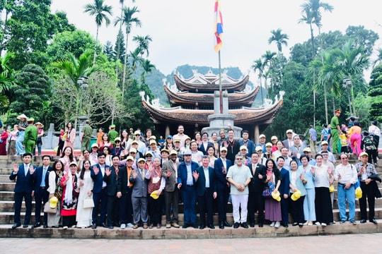 Du xuân hữu nghị 2026 đến với xã Hương Sơn