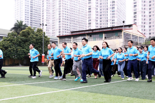 Phường Đông Ngạc: Hơn 700 vận động viên hưởng ứng Ngày chạy Olympic vì sức khỏe toàn dân