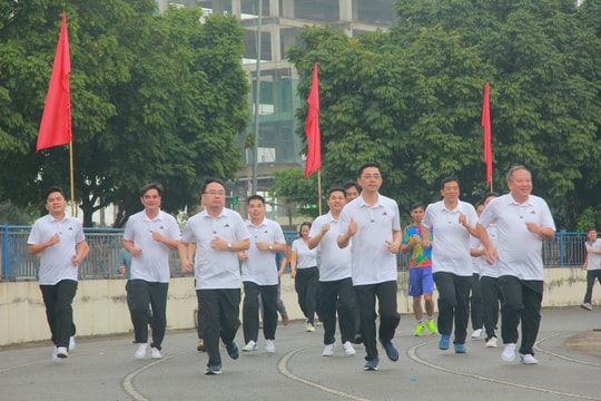 Hơn 1.000 người tham gia Ngày chạy Olympic vì sức khỏe toàn dân tại Thanh Trì