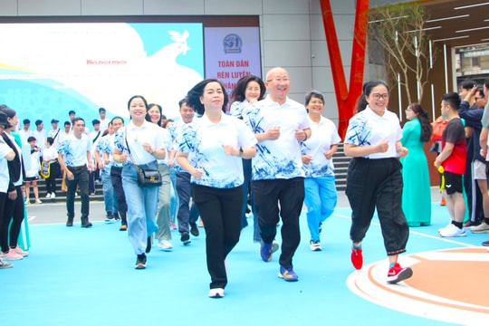 Phường Giảng Võ: Hơn 1.000 người tham gia hưởng ứng Ngày chạy Olympic