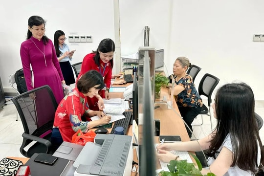 Đẩy mạnh phân cấp, phân quyền thực hiện thủ tục hành chính cho chính quyền địa phương