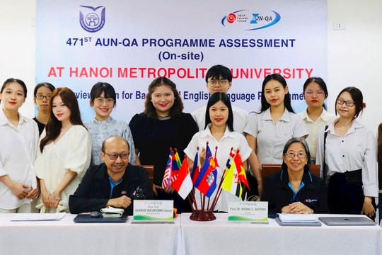 Trường Đại học Thủ đô Hà Nội có thêm hai chương trình đạt chuẩn AUN-QA