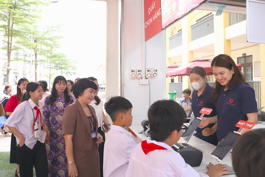 Ra mắt mô hình “Smart Canteen - Căng tin thông minh, an toàn thực phẩm” tại xã Bình Minh