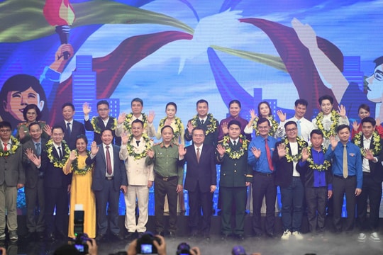 Vinh danh 10 gương mặt trẻ Việt Nam tiêu biểu năm 2025