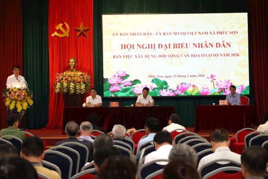 Phúc Sơn bàn việc xây dựng đời sống văn hóa