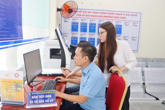 Cải cách hành chính ở Tùng Thiện: Số hóa để phục vụ người dân tốt hơn