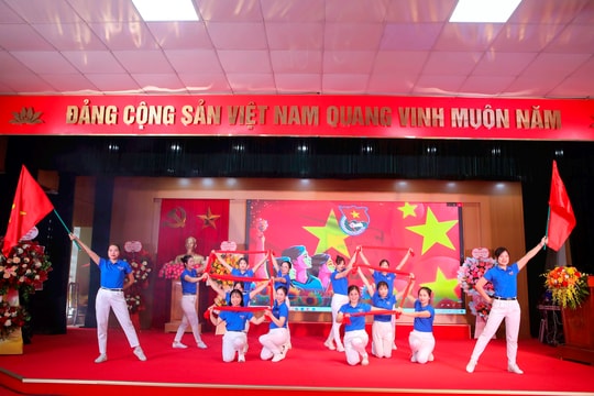 Sắc màu tuổi trẻ Xuân Phương trong hội thi “Tự hào tiến bước dưới cờ Đoàn”