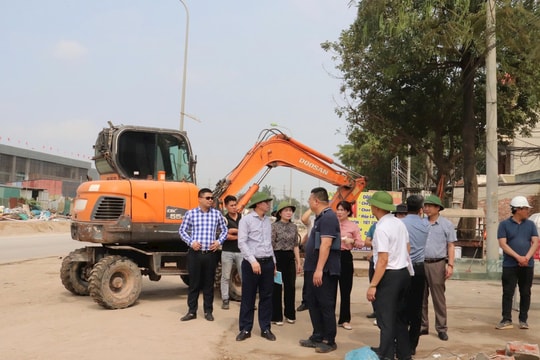 Đẩy nhanh tiến độ giải phóng mặt bằng Quốc lộ 6 đoạn qua xã Phú Nghĩa