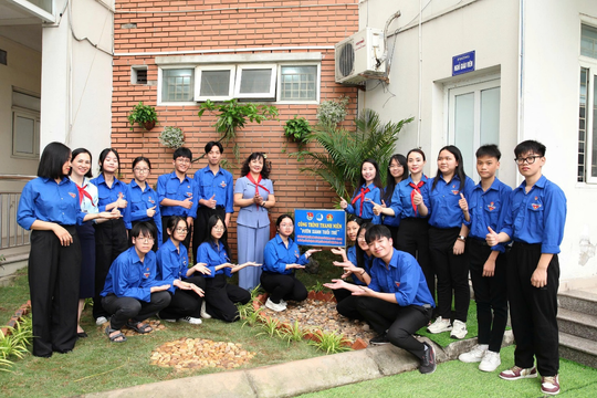 Ngày hội “Thiếu nhi vui khỏe - Tiến bước lên Đoàn” tại Trường THCS Chu Văn An