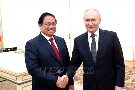 Thủ tướng Chính phủ Phạm Minh Chính hội kiến Tổng thống Liên bang Nga Vladimir Putin