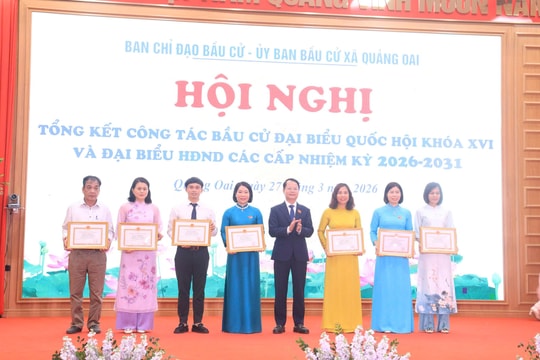 Xã Quảng Oai: Khen thưởng 34 tập thể, 78 cá nhân có thành tích xuất sắc trong công tác bầu cử