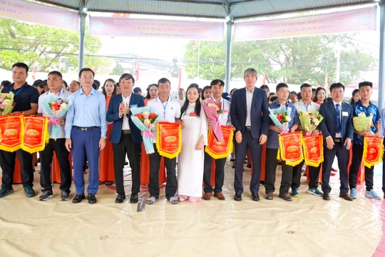 Khai mạc Giải vô địch vật tự do, vật dân tộc truyền thống Hà Nội năm 2026