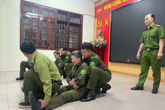 150 bảo vệ an ninh trật tự cơ sở xã Thanh Trì tập huấn phòng cháy, chữa cháy