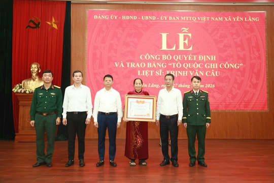 Xã Yên Lãng: Trao Bằng Tổ quốc ghi công cho thân nhân liệt sĩ