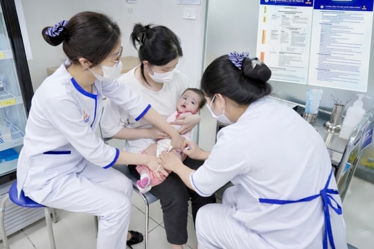 Bệnh não mô cầu diễn biến khó lường, nhu cầu tiêm vắc xin tăng vọt