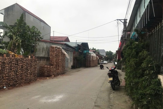Xã Hương Sơn: Sẽ lắp đặt hệ thống đèn năng lượng mặt trời khoảng 30 tỷ đồng sau kiến nghị của cử tri