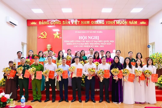 Xã Phú Nghĩa tổng kết công tác bầu cử, khen thưởng nhiều tổ chức, cá nhân