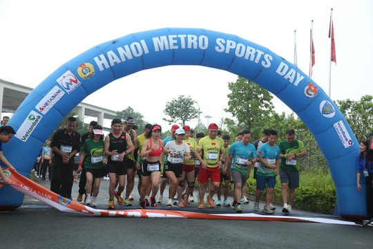 Hanoi Metro: “Khoẻ để lao động - khoẻ để cống hiến”